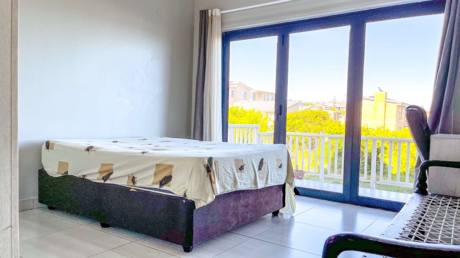 To Let 4 Bedroom Property for Rent in Blue Ridge Western Cape